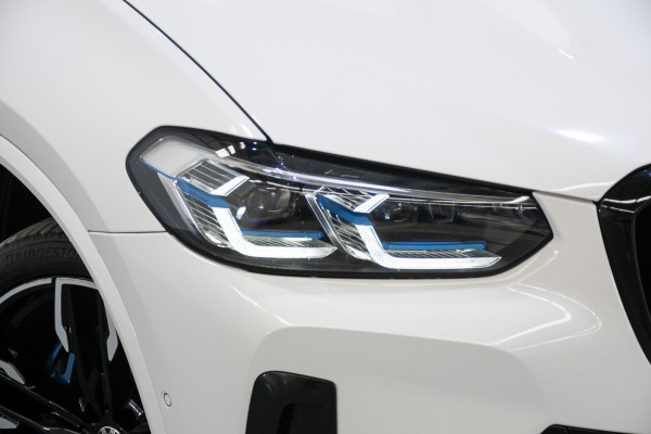 2022 BMW X4 M40i SUV Image 2