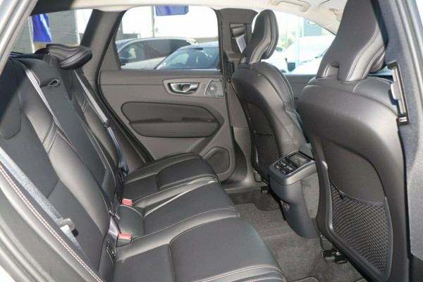 2026 Volvo XC60 UZ Ultra B5 Dark SUV Image 5