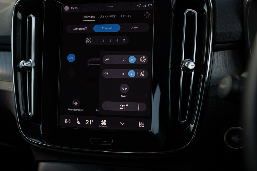 2025 MY26 Volvo XC40 XZ Plus B4 SUV Image 28