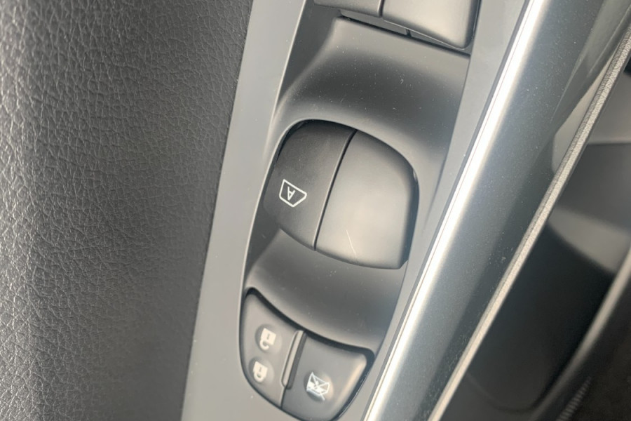 2024 Nissan Navara D23 ST Ute Image 24