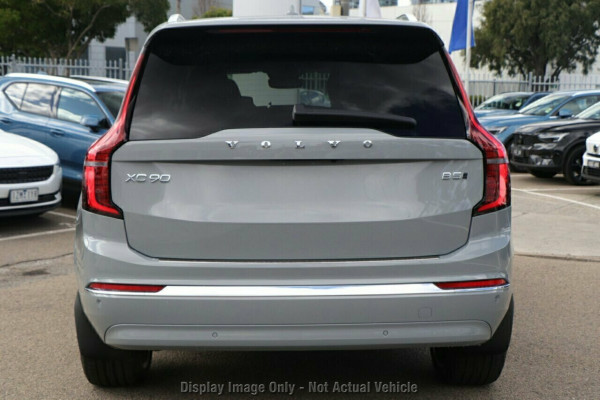 2026 Volvo XC90 L Series Ultra B5 Dark SUV Image 18
