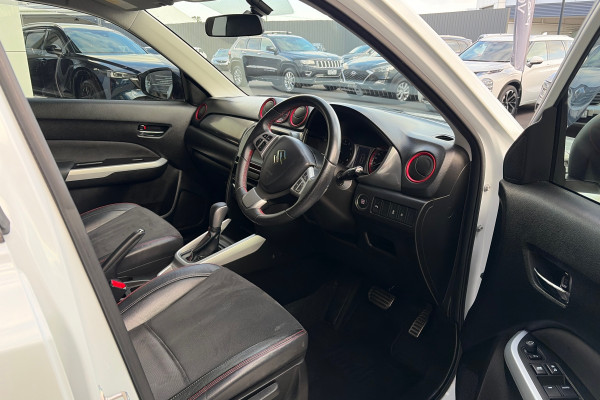 2017 Suzuki Vitara AP414WA1A61 S Turbo SUV Image 9