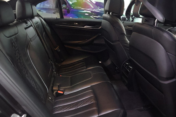 2017 BMW 5 Series G30 530i M Sport Sedan image 10