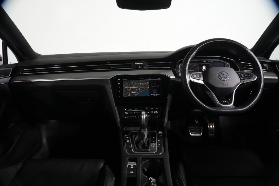 2023 Volkswagen Passat 206TSI R-Line SUV