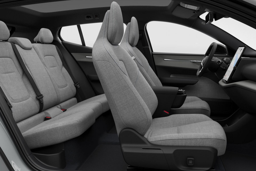 2024 Volvo EX30  Single Motor Extended Range Ultra SUV Image 8