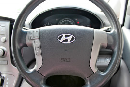 2009 Hyundai Imax TQ-W Wagon