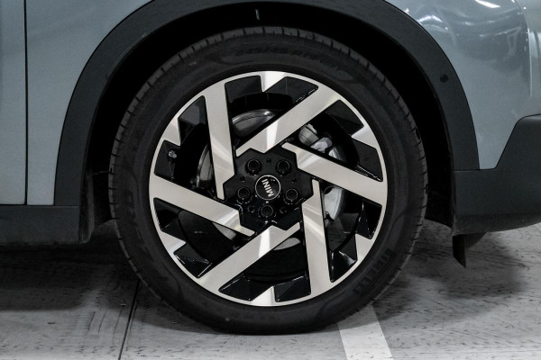 2024 MINI Countryman U25 E Favoured SUV image 22