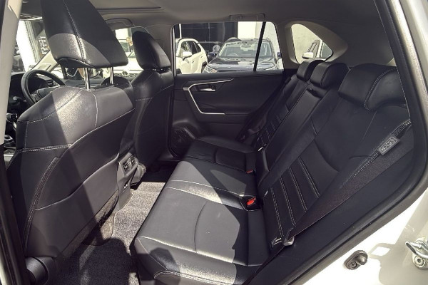 2020 Toyota RAV4 AXAH52R Cruiser SUV Image 32
