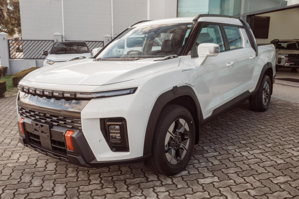 2026 KGM Musso O100 EV 2WD Ute Image 3