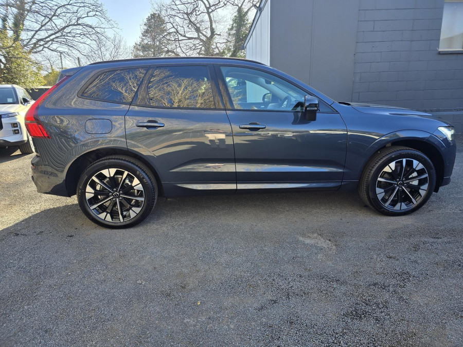 2026 Volvo XC60 UZ Ultra B5 Dark SUV Image 9