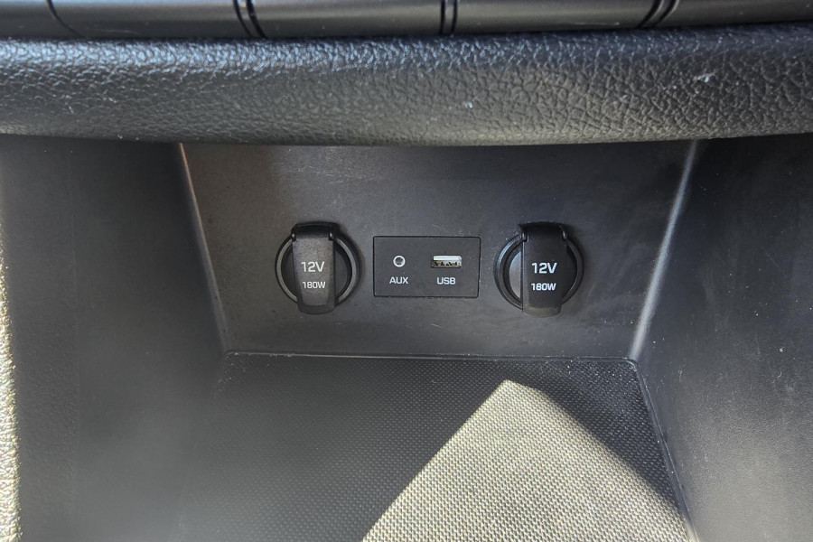 2017 MY18 Hyundai i30 PD Active Hatch Image 18
