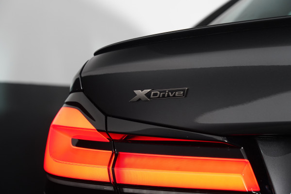 2022 BMW V8TT M550i Xdrive Pure Lci Sedan Image 19