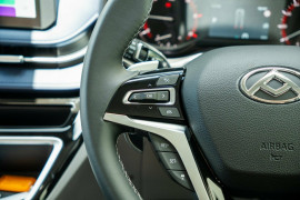 2024 LDV Deliver 7   Van