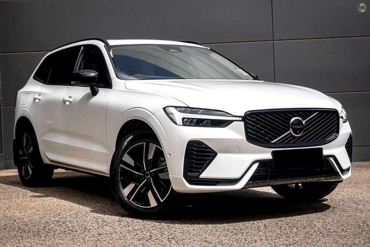 2026 Volvo XC60 UZ Plus T8 Plug-in Hybrid Dark SUV