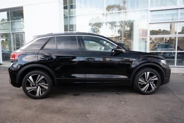 2025 Volkswagen T-Roc D11 140TSI R-Line SUV image 3