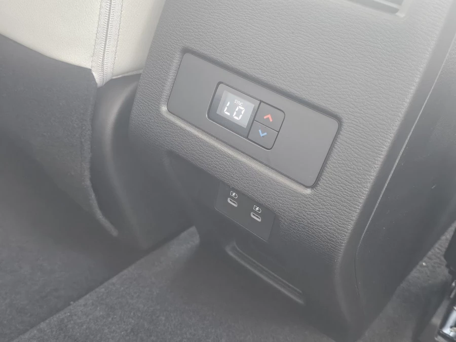 2025 Mitsubishi Outlander ZM Exceed SUV Image 10