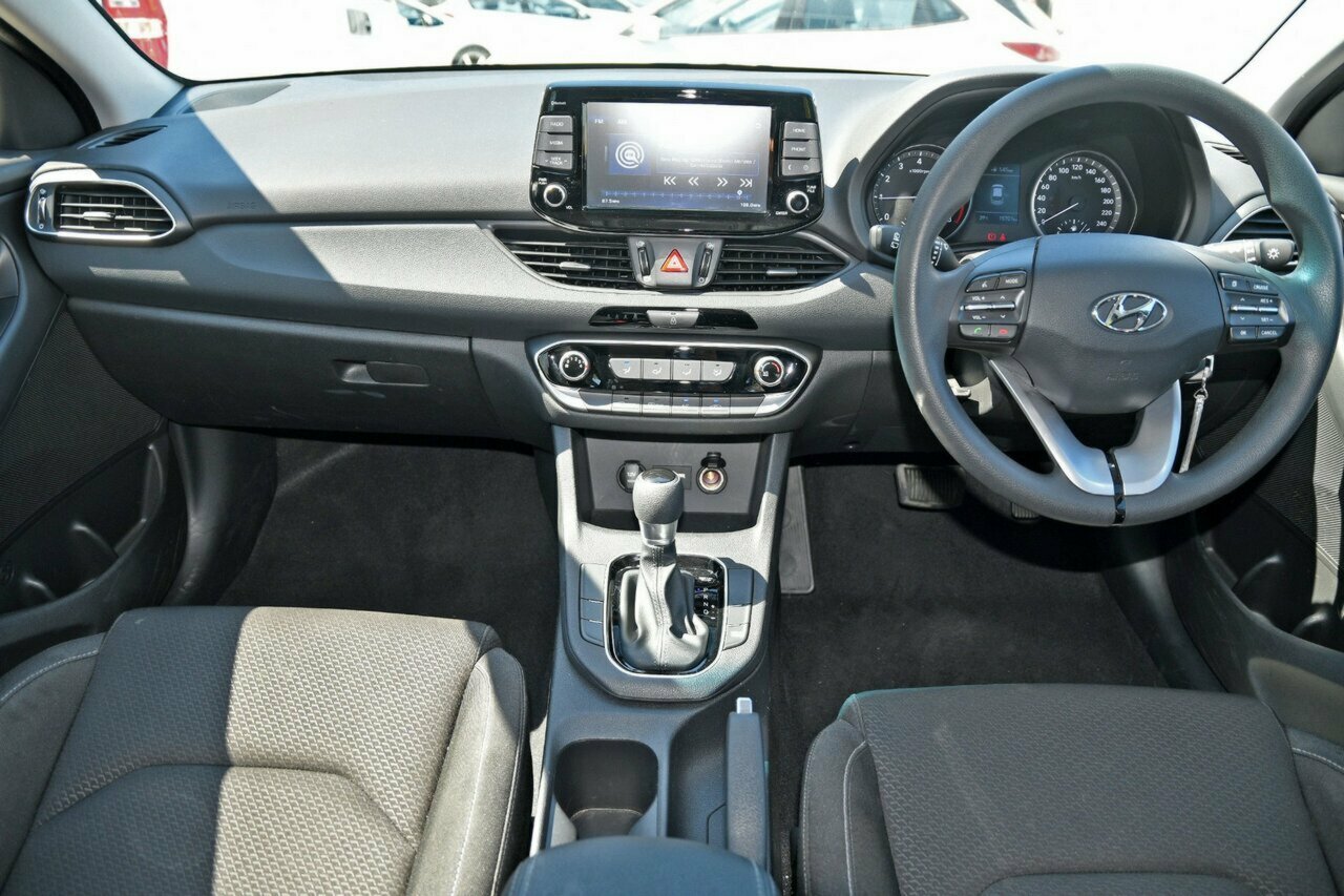 2018 MY19 Hyundai i30 PD Go Hatch Image 15