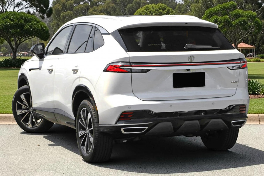 2025 MG HS AS33 Essence SUV Image 3