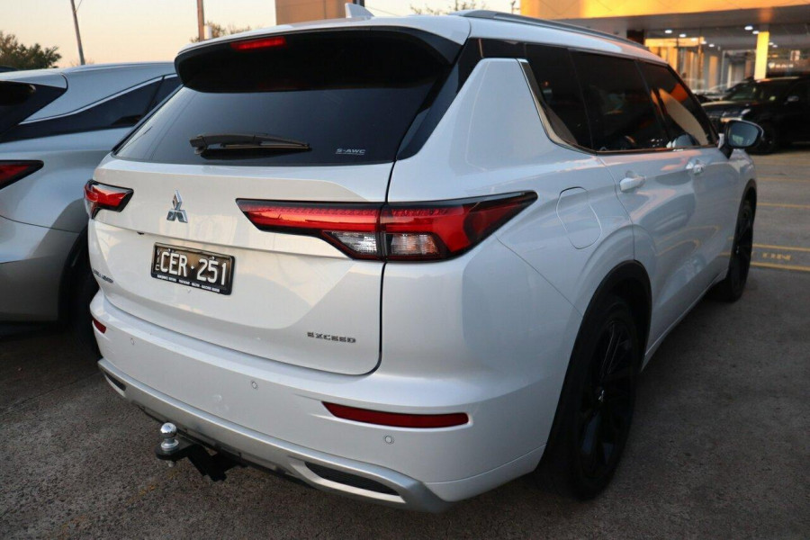 2022 Mitsubishi Outlander ZM Exceed Tourer SUV Image 8