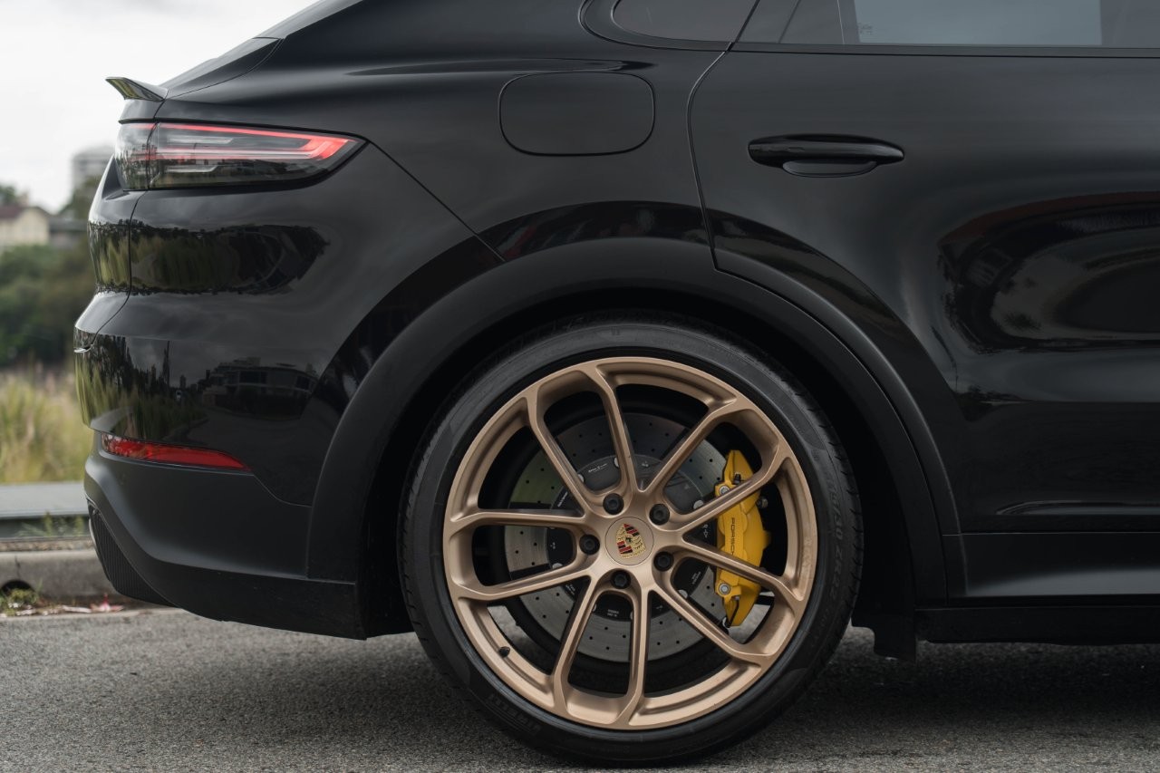 2022 Porsche Cayenne Turbo GT Coupe Image 5