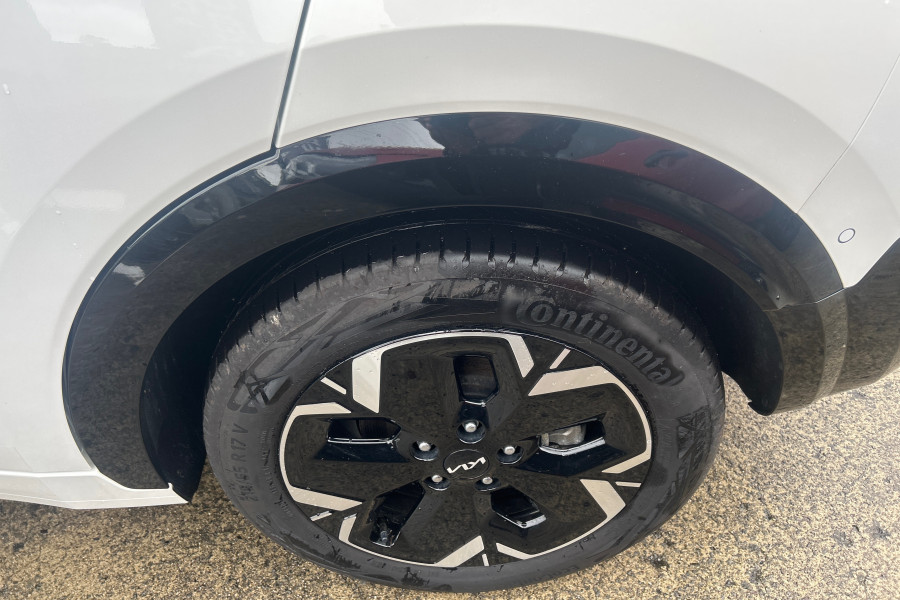  MY24 Kia Niro SG2 EV GT-Line SUV Image 17