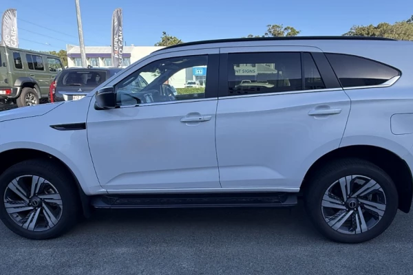 2025 MY25.5 Isuzu MU-X RJ LS-T SUV Image 6