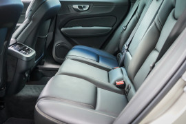 2023 MY24 Volvo XC60 UZ Ultimate B5 Bright SUV