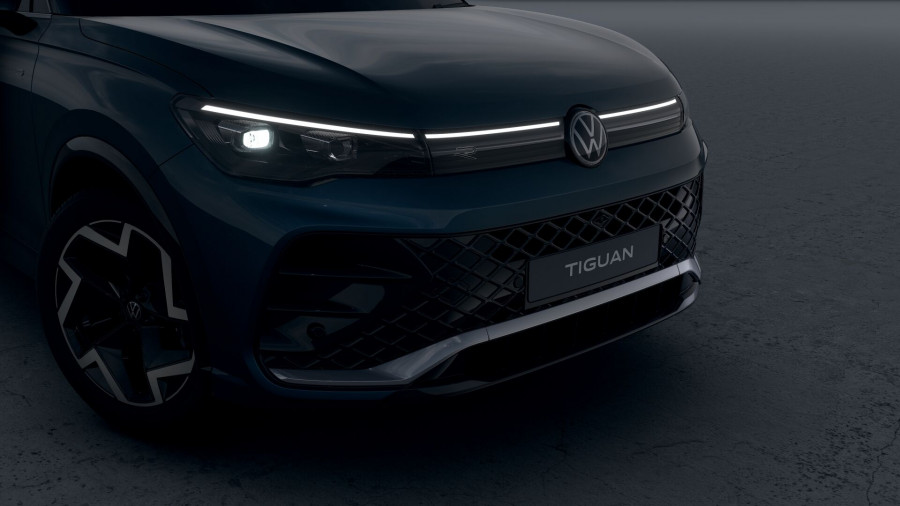 2025 Volkswagen Tiguan CT 150TSI R-Line SUV Image 4