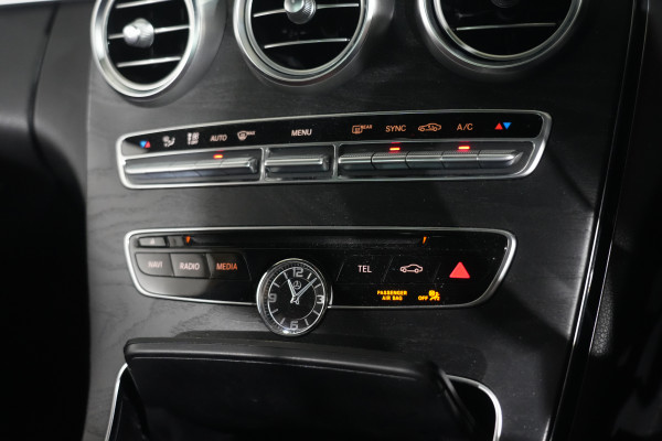 2016 Mercedes-Benz C-Class C250 SUV Image 17