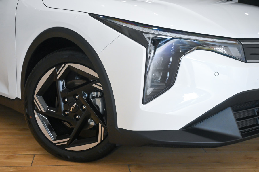 2025 Kia K4 CL4m Sport+ Sedan Image 6