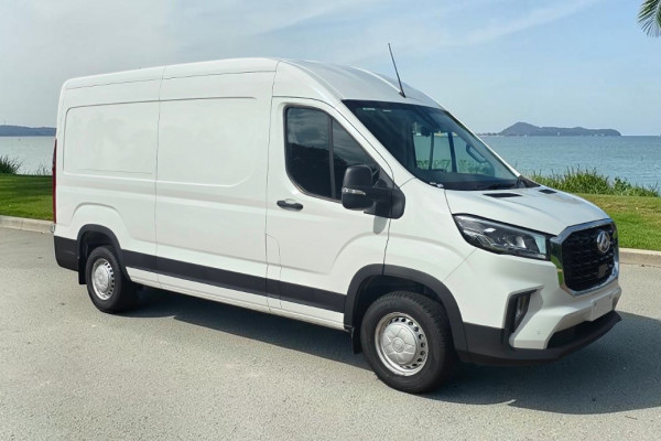 2025 LDV Deliver 9  Mid Roof LWB Van Image 1