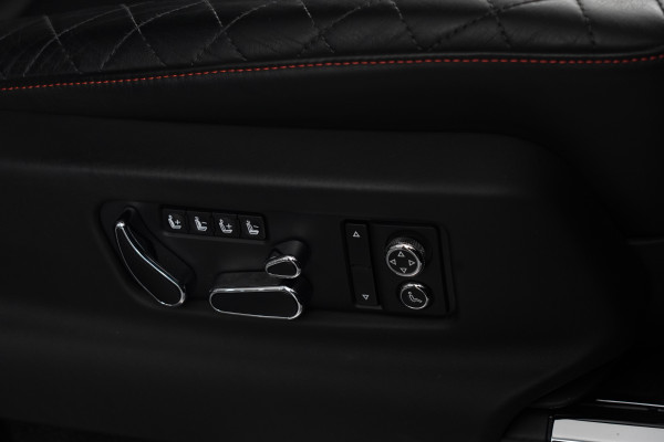 2018 Bentley Bentayga W12 Seven Seat SUV Image 33