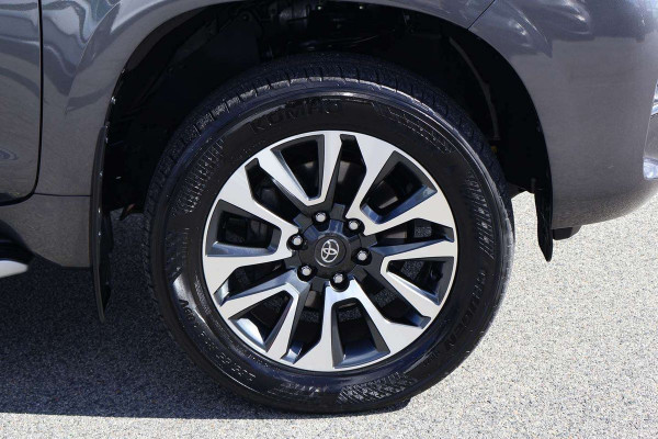 2022 Toyota LandCruiser Prado GDJ150R VX SUV Image 19
