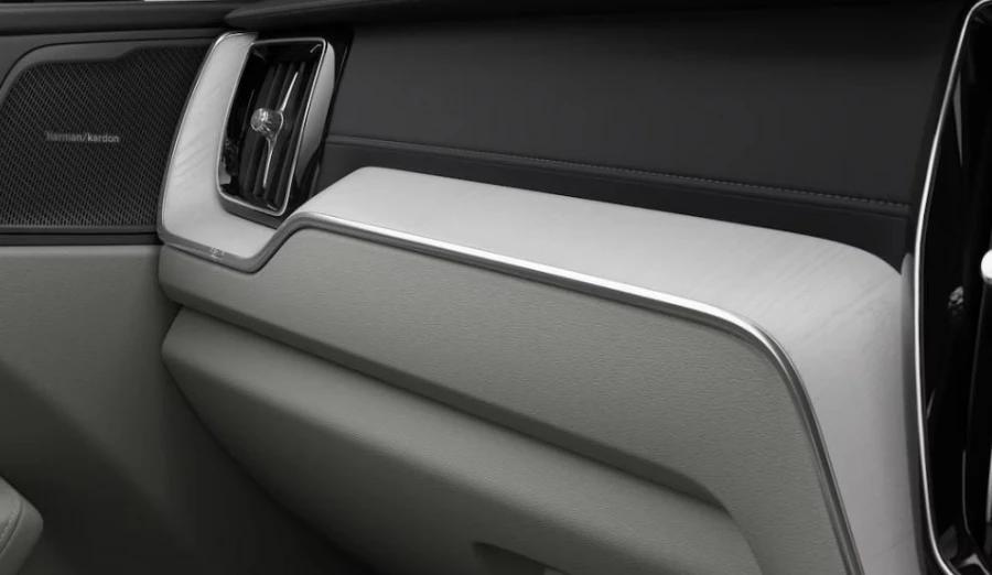 2026 Volvo XC60 UZ Ultra B5 Dark SUV Image 7