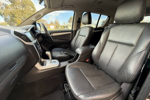 2016 MY15.5 Isuzu MU-X LS-T SUV Image 16