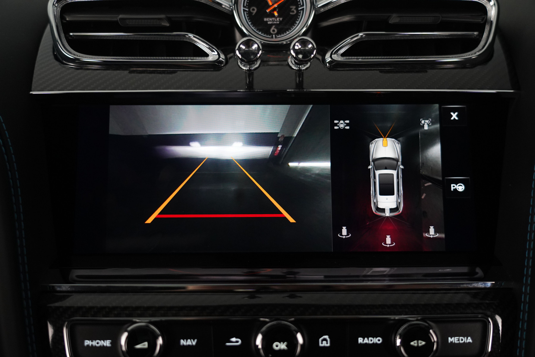 2024 Bentley Bentayga V8S Black Line SUV Image 30