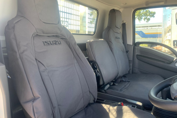 2025 Isuzu  NPR 45/65-175 MT D28 TRADE TRADEPACK Tray Image 16