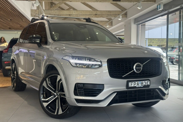 2024 Volvo XC90 L Series Recharge Ultimate T8 Plug-In Hybrid SUV