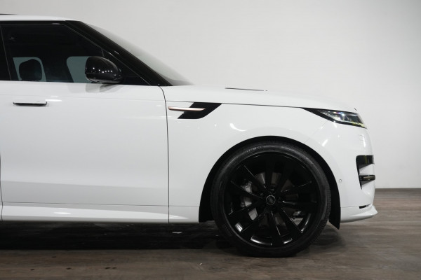 2025 Land Rover Range Rover Sport L461 P360 Dynamic SE SUV Image 5