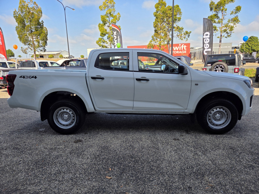 2026 Isuzu D-MAX RG SX Ute Image 2