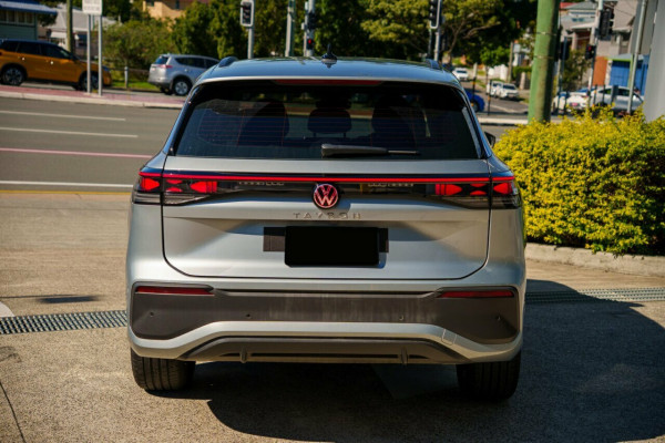 2026 Volkswagen Tayron R4 110TSI Life SUV Image 3