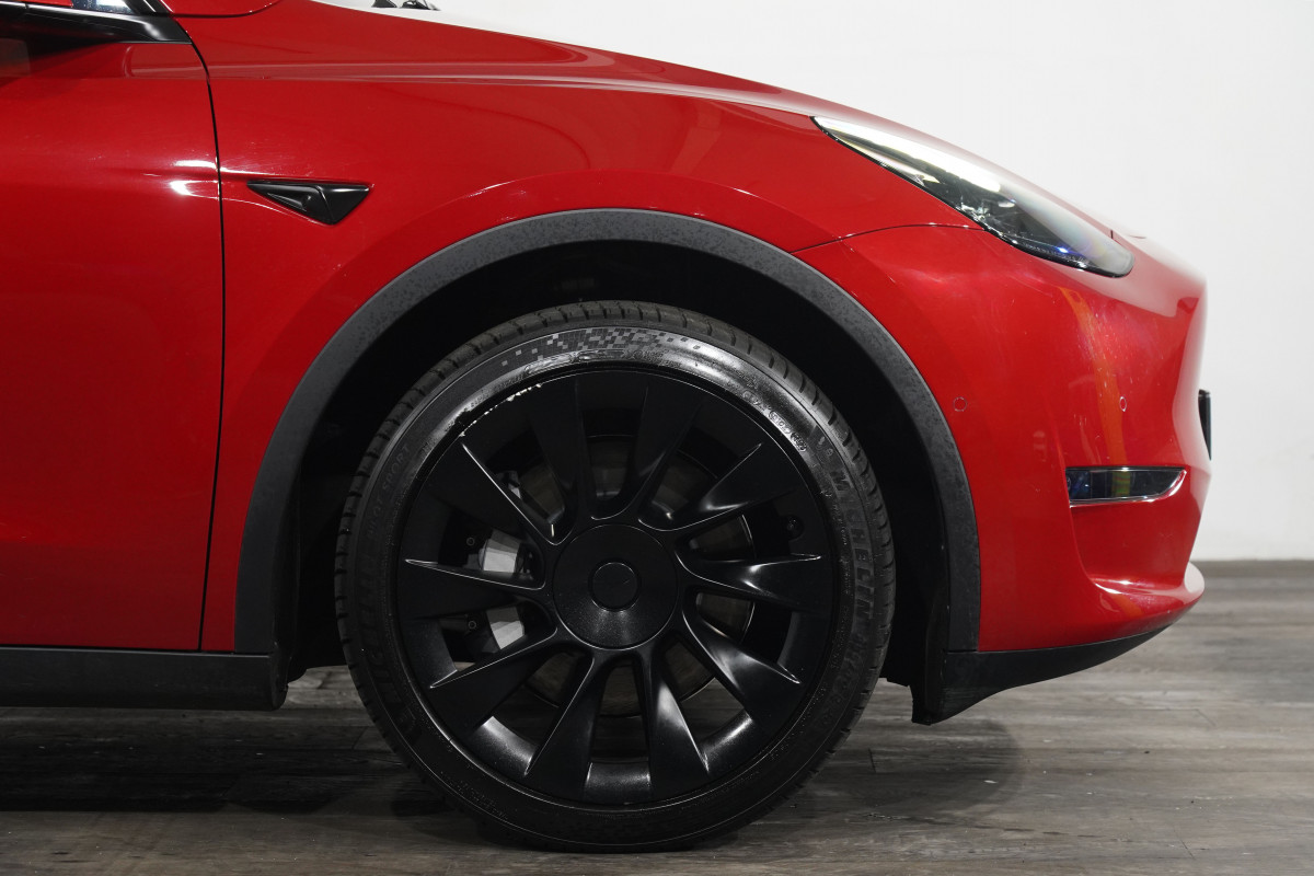 2024 Tesla Model Y Y Long Range SUV Image 5