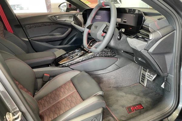 2026 Audi RS 5 Sedan Image 27