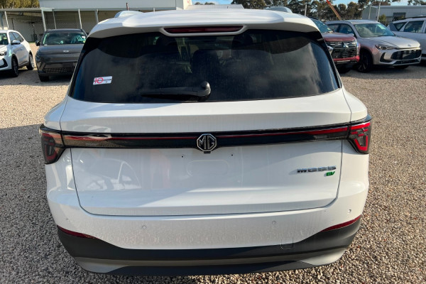 2025 MG MGS5 EV ZS3EM Essence 62 SUV Image 6