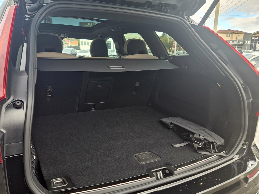 2026 Volvo XC60 UZ Plus B5 Bright SUV Image 21
