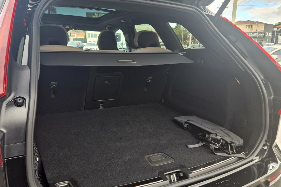 2026 Volvo XC60 UZ Plus B5 Bright SUV