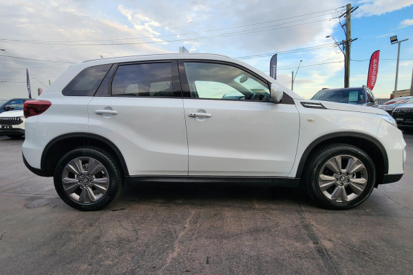 2023 Suzuki Vitara LY Series II  SUV Image 2
