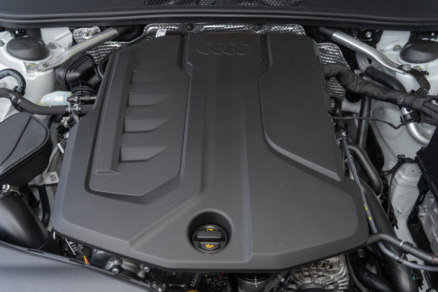 2025 Audi A5 B10 TFSI 150kW S line Sedan