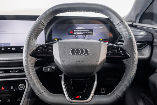 2026 Audi Q5 e-hybrid 270kW SUV image 10