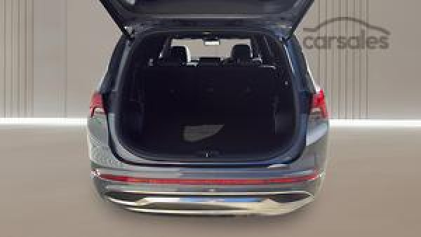 2023 Hyundai Santa Fe TM.V4 Highlander SUV image 10